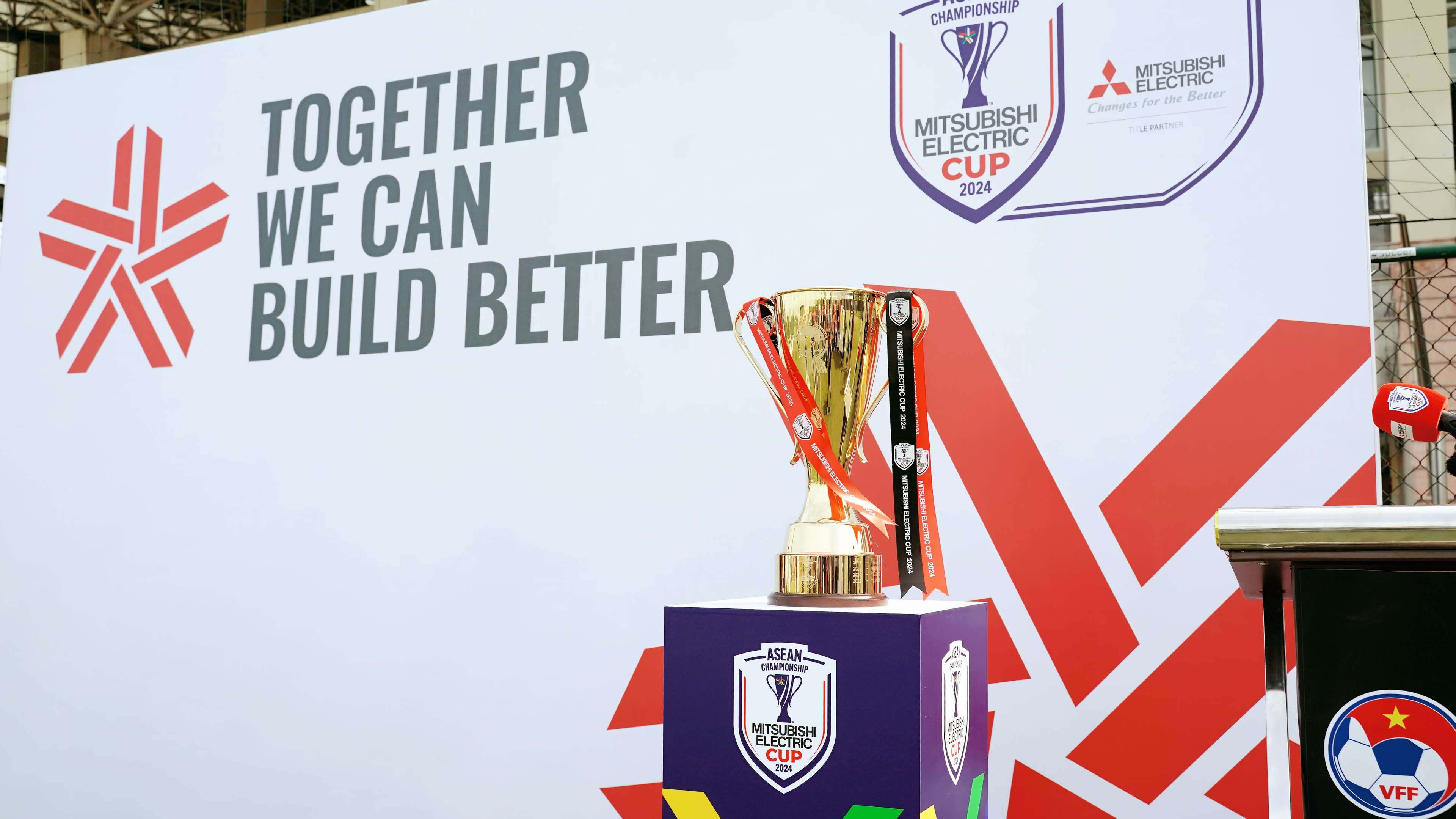 卢卡库留守国米成谜 切尔西或不低价转会他